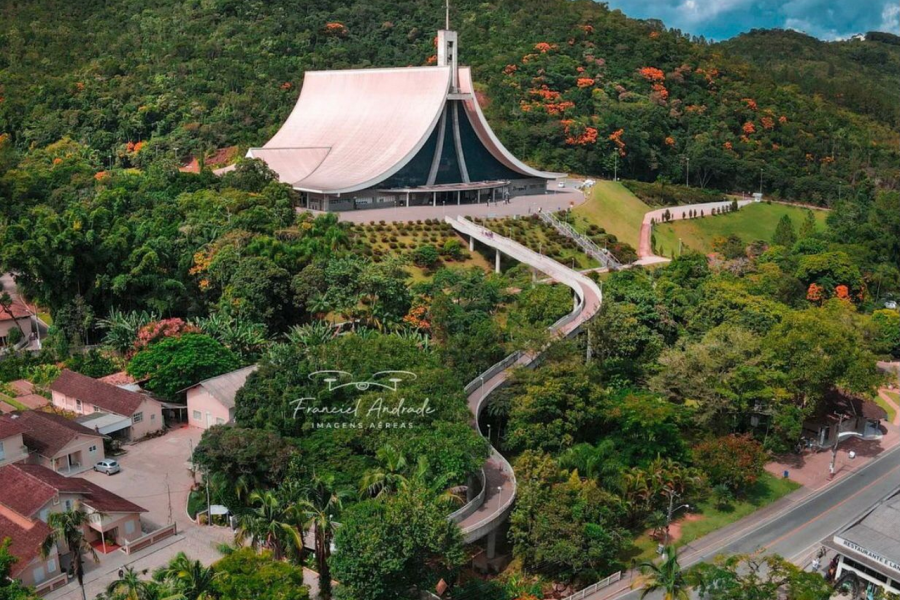 Nova Trento Caminho do Louvor